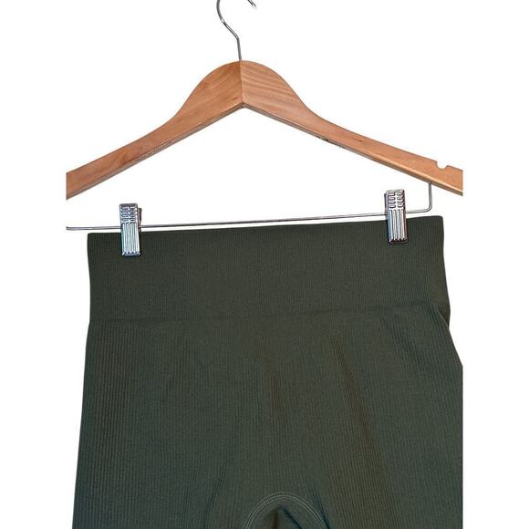 Unbranded Women's High Waisted Stretch Ribbed Knit Pull On Yoga Short Sz M Green - Picture 3 of 4